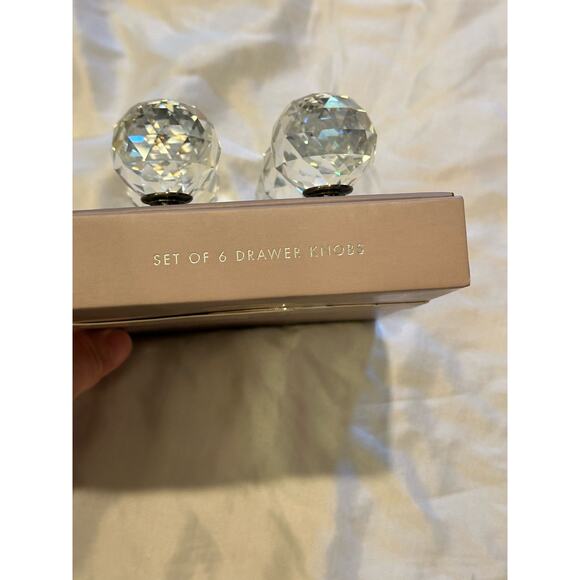 New in box 6 drawer knobs - Picture 3 of 5